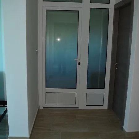 Yellow Cube Apartment