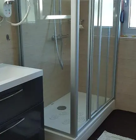 Apartamento Yellow Cube *