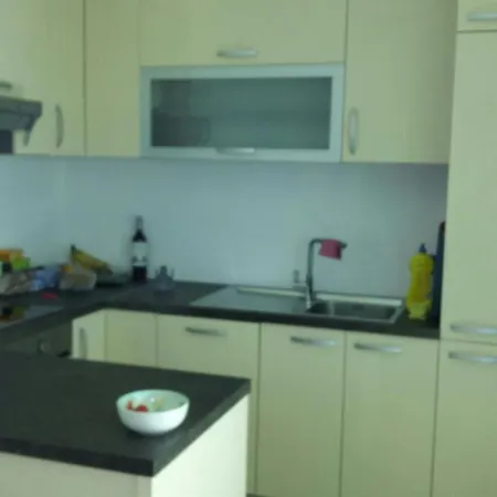 Yellow Cube * Kožino