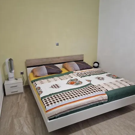 Yellow Cube Apartamento