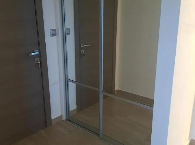 Yellow Cube Апартаменты Кожино