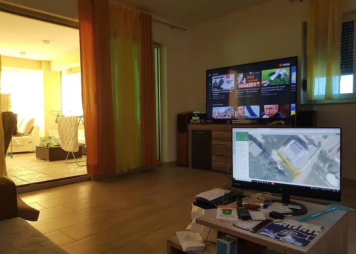 Yellow Cube Апартаменты Кожино