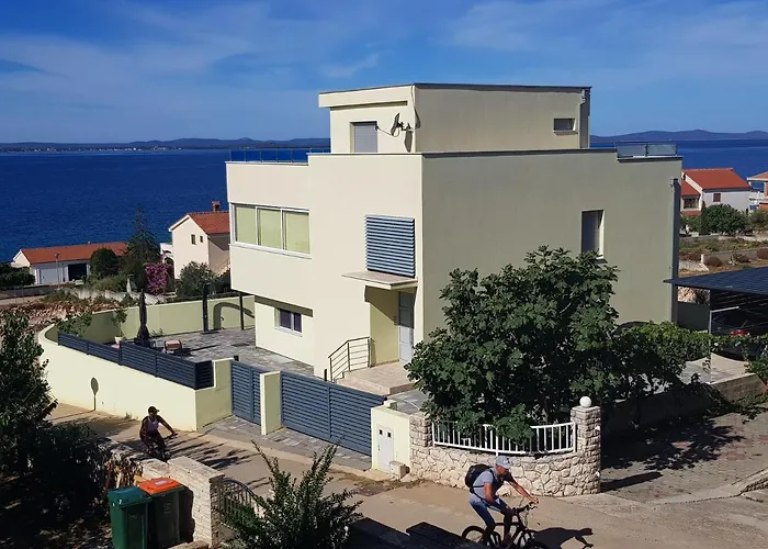 Yellow Cube Appartement