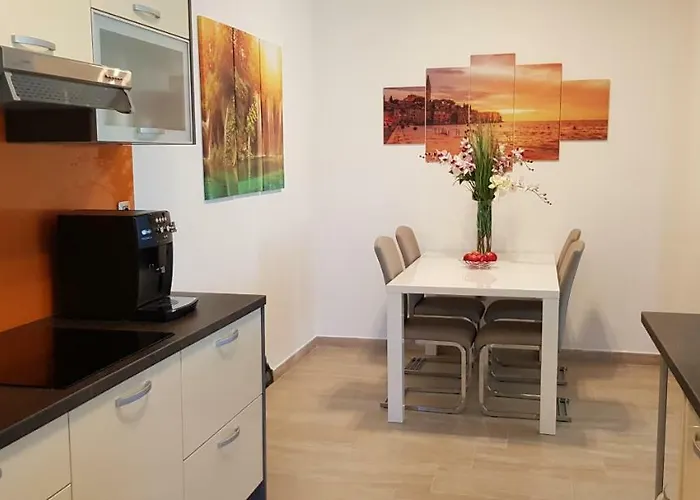 Appartement Yellow Cube Kožino